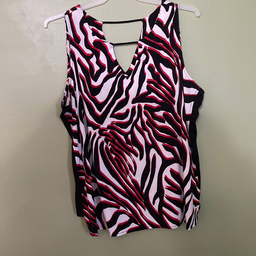 2xl sleeveless blouse